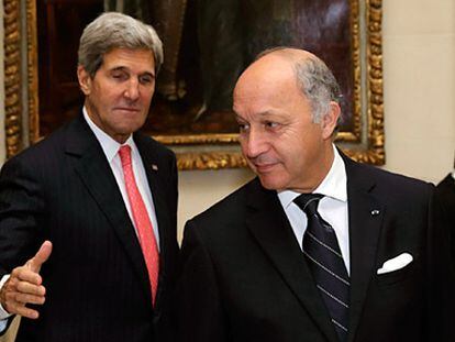 John Kerry junto al ministro francés de Exteriores, Laurent Fabius.