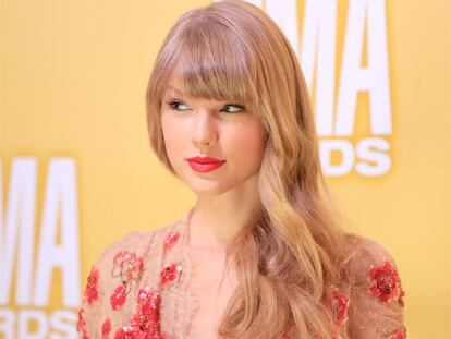 Vota: El look de Taylor Swift en los Country Music Awards