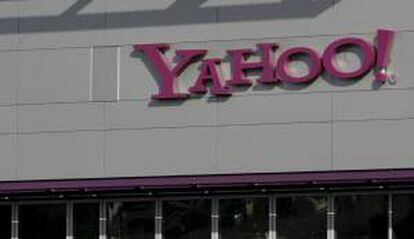 Yahoo no detalló el número de cuentas pirateadas pero sí anunció que ha enviado correos electrónicos y mensajes de texto a los usuarios afectados con un sistema de doble verificación para restaurar sus contraseñas. EFE/Archivo