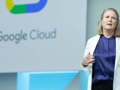 Diane Greene, CEO de Google Cloud, durante su conferencia en la charla principal de la feria Next 2018 en Londres. 