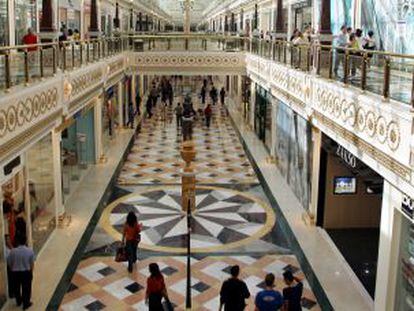 Centro comercial en San Sebasti&aacute;n de los Reyes.