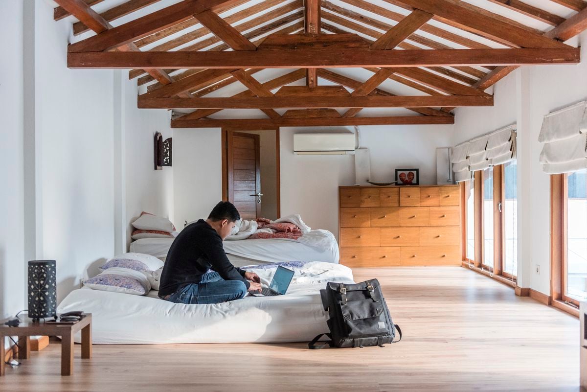 Airbnb prohíbe las cámaras de seguridad dentro de las casas
