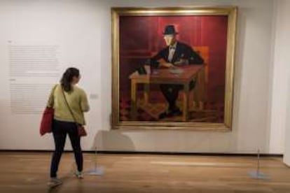 Retrato del poeta Fernando Pessoa, de Almada Negreiros, en la exposición de la Fundación Gulbenkian.