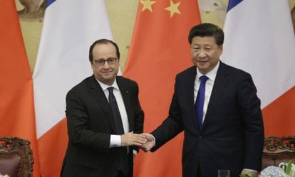 Hollande y Xi, este lunes en una rueda de prensa.