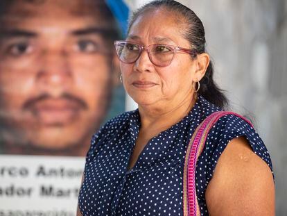 Mary Martínez busca a su hijo Marco Antonio, migrante hondureño secuestrado en México.