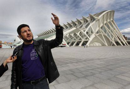 El diputado Ignacio Blanco en una visita a la Ciudad de las Artes, diseñada por Calatrava.