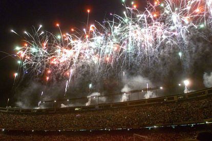 Fuegos artificiales durante la celebraci&oacute;n de los 100 a&ntilde;os del club.