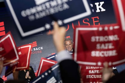O republicano da Califórnia Kevin McCarthy, que está se preparando para ser presidente da Câmara dos Deputados, na última terça-feira, durante a noite das eleições.