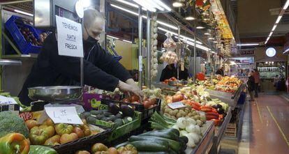 En algunos mercados de la ciudad de Valencia comienzan a notar la escasez de algunos productos agroalimentarios