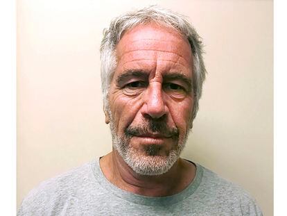 Jeffrey Epstein, en una imagen difundida por las autoridades de Nueva York en 2017.