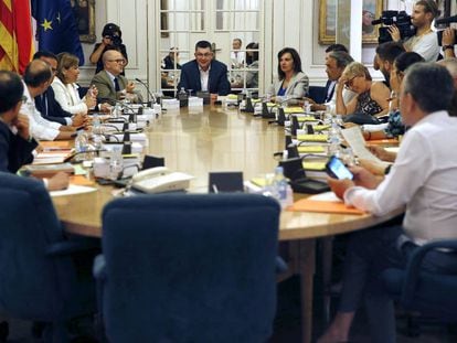 Reunió dels portaveus dels partits a les Corts Valencianes que ha retardat l'elecció de la cúpula de RTVV.