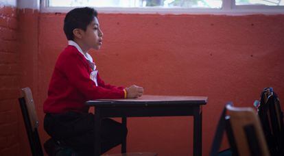 Un alumno en una escuela del centro del Distrito Federal (México).