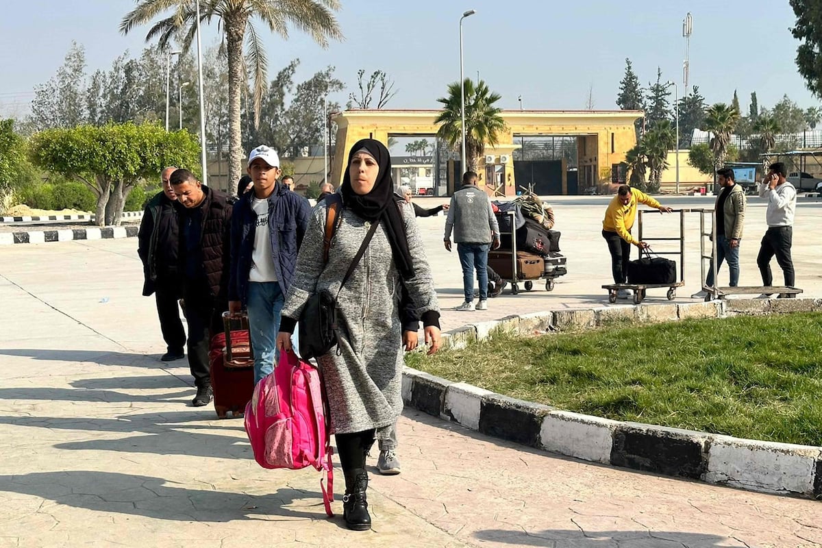 Israel recibe como sospechosos a sus ciudadanos evacuados de Gaza | Internacional