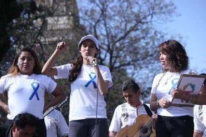 Brisa De Angulo Losada en un acto contra el abuso sexual infantil.