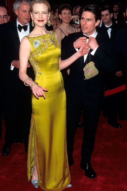 El vestido que Nicole Kidman paseó por la alfombra en la edición de 1997 supuso la puesta de largo de Galliano en Dior, que acababa de presentar su primera colección para la 'maison' solo unas semanas antes.