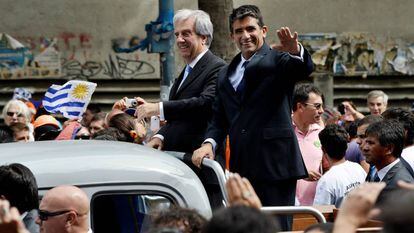 Tabar&eacute; V&aacute;zquez y su hasta hoy vicepresidente, Ra&uacute;l Sendic, hace dos a&ntilde;os en su toma de posesi&oacute;n.