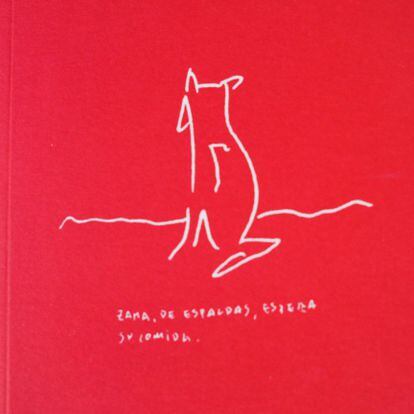 'Zama, de espaldas, espera su comida', dibujo de Julián Rodríguez que ilustra su libro 'Diario de escritor con perro'.