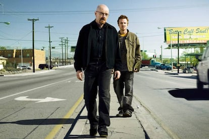 Walter White y Jesse Pinkman, protagonistas de 'Breaking bad', estudiando sus próximos movimientos.