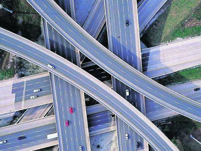 Vista aérea de la autopista 407 de Toronto (Canadá).