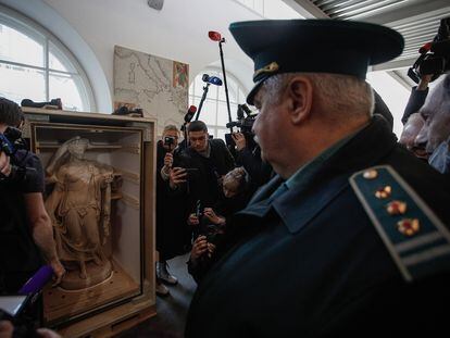 Una escultura prestada regresa al Ermitage tras ser expuesta en Italia.