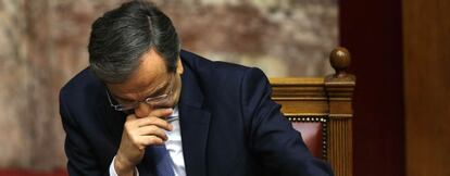 El primer ministro, Antonis Samaras, ayer en el Parlamento griego.
