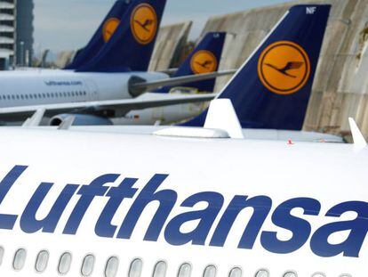 Aviones Lufthansa en el aeropuerto de Frankfurt 