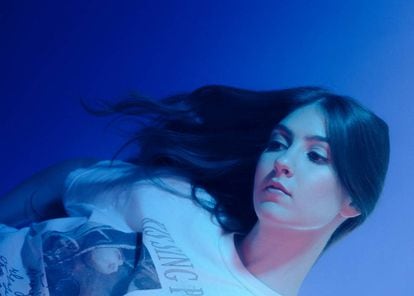 Imagen promocional de la cantautora californiana Weyes Blood, es decir, Natalie Mering.