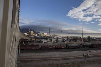 Trenes de carga en la frontera de El Paso (Texas).