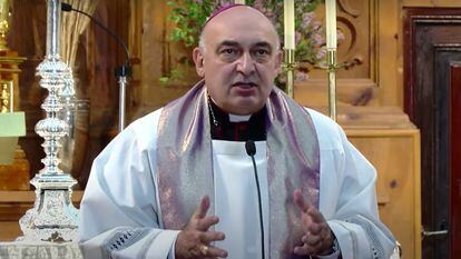 Enrique Benavent, arzobispo electo de Valencia, este viernes, en su primera jornada en su nueva archidiócesis.