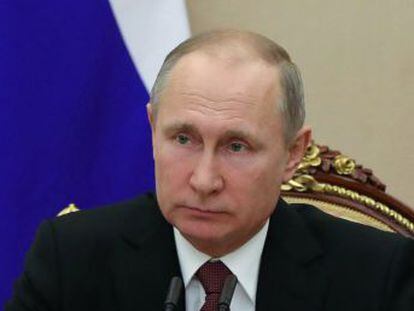 Los 96 oligarcas y 114 funcionarios rusos incluidos son los principales candidatos a recibir sanciones