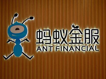 Cartel con el logotipo de Ant Financial en la sede de la empresa en Hangzhou (China).