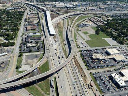 Vista de la autopista de Fort Worth (EE UU), construida por Ferrovial. 