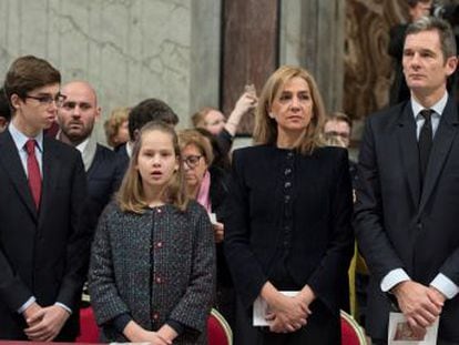 El marido de la infanta Cristina, que acaba de obtener permiso para realizar un trabajo de voluntariado, ha reforzado su fe desde que entró en prisión en junio de 2018