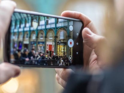 Así puedes cambiar la hora y la fecha de una foto con los dispositivos Android