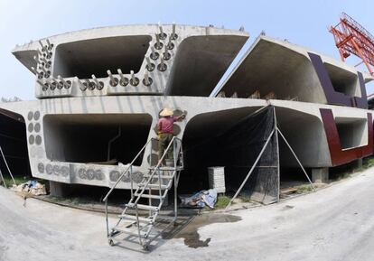 Obras para un puente en Donghai, Lianyungang, en la provincia de Jiangsu