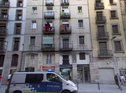 Un edificio utilizado como &#039;meubl&eacute;&#039; en el centro de Barcelona.