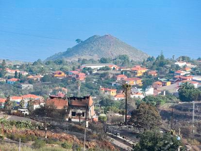 Daños en el municipio de Puntagorda tras el incendio, que ya se ha estabilizado, en una imagen tomada este miércoles.