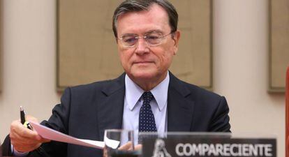 El exgobernador del Banco de España, José María Viñals en la Comisión de Investigacion sobre la crisis financiera