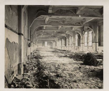 Nave destruida de la compañía telefónica de Hiroshima.