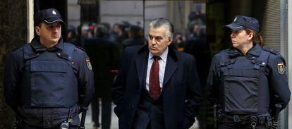 El extesorero del PP, Luis Bárcenas, a su salida de la Audiencia Nacional, el pasado enero.