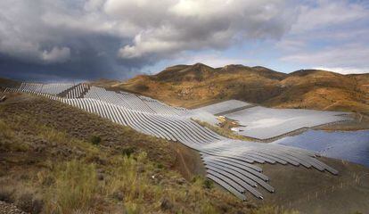 Planta solar fotovoltaica de de Lucainena de las Torres, en Almería.