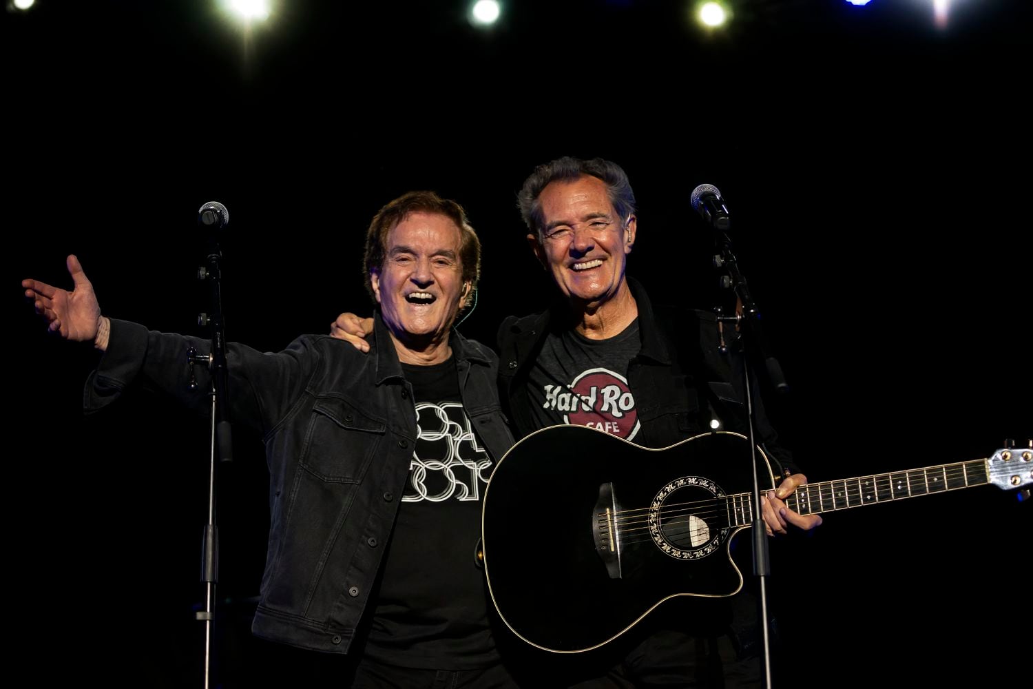 Manuel de la Calva y Ramón Arcusa, el Dúo Dinámico, durante un concierto en Sitges en 2019. Foto: DANIEL PORTES