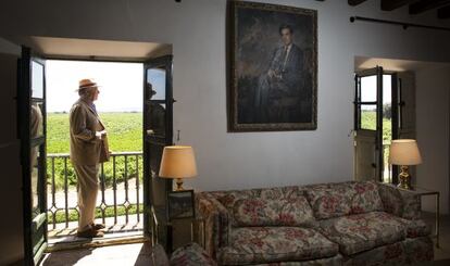 Carlos Falcó Marqués de Griñón, en su casa en Malpica de Tajo en Toledo.