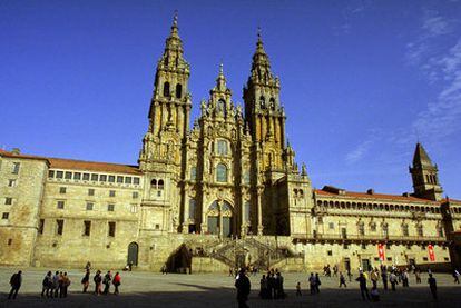 Fachada del Obradoiro en la catedral de Santiago, donde según la Fundación Barrié urgen obras.