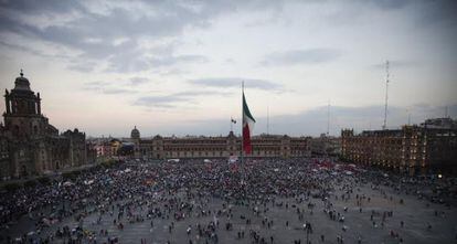 Vista del zócalo de la Ciudad de México durante la marcha.
