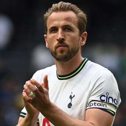 London (United Kingdom), 20/05/2023.- Tottenham Hotspur's Harry Kane reacts after the English Premier League match between Tottenham Hotspur and Brentford FC in London, Britain, 20 May 2023. (Reino Unido, Londres) EFE/EPA/NEIL HALL EDITORIAL USE ONLY. No use with unauthorized audio, video, data, fixture lists, club/league logos or 'live' services. Online in-match use limited to 120 images, no video emulation. No use in betting, games or single club/league/player publications.
