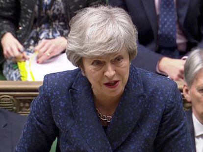 La primera ministra de Reino Unido, Theresa May, en el Parlamento brit&aacute;nico.