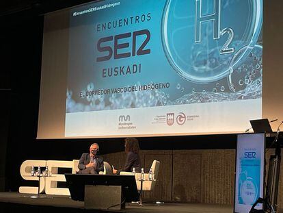 El diputado guipuzcoano de Medio Ambiente y Obras Hidráulicas, José Ignacio Asensio, en un momento de los Encuentros SER Euskadi, en el Euskalduna.