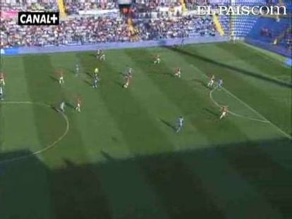 Osasuna golea a un endeble Hércules. <strong><a href="http://www.elpais.com/buscar/liga-bbva/videos">Vídeos de la Liga BBVA</a></strong> 