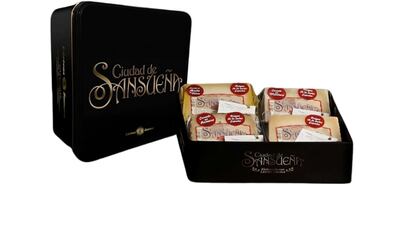 Esta caja degustación contiene cuatro cuñas de queso viejo cuidadosamente seleccionadas.